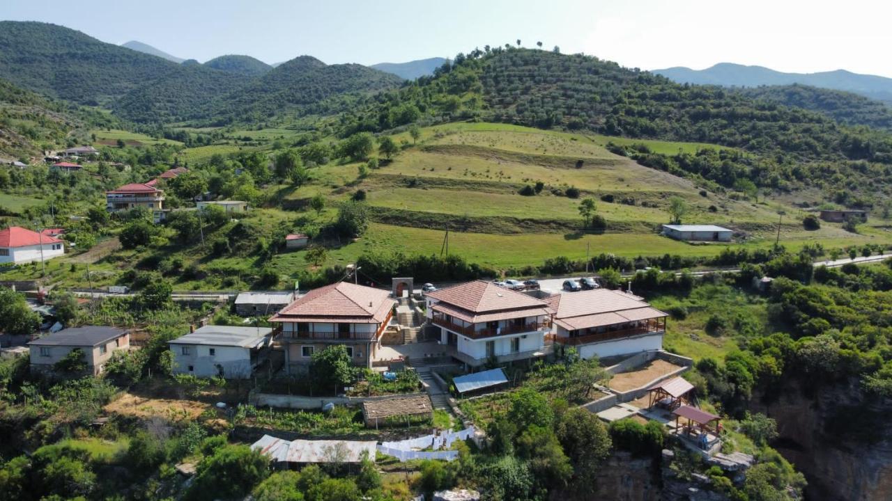 Guest House Bracaj Zhaban Buitenkant foto