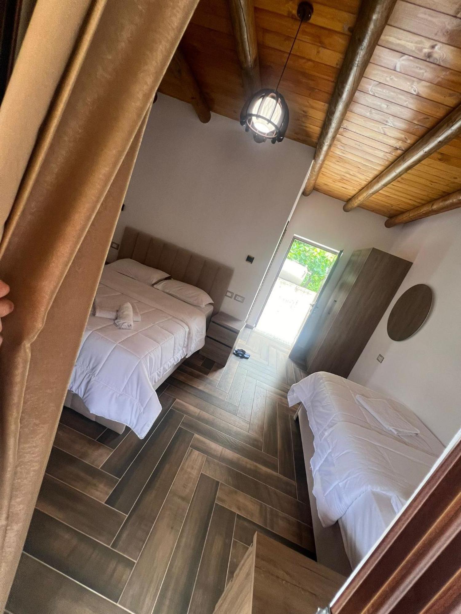 Guest House Bracaj Zhaban Buitenkant foto