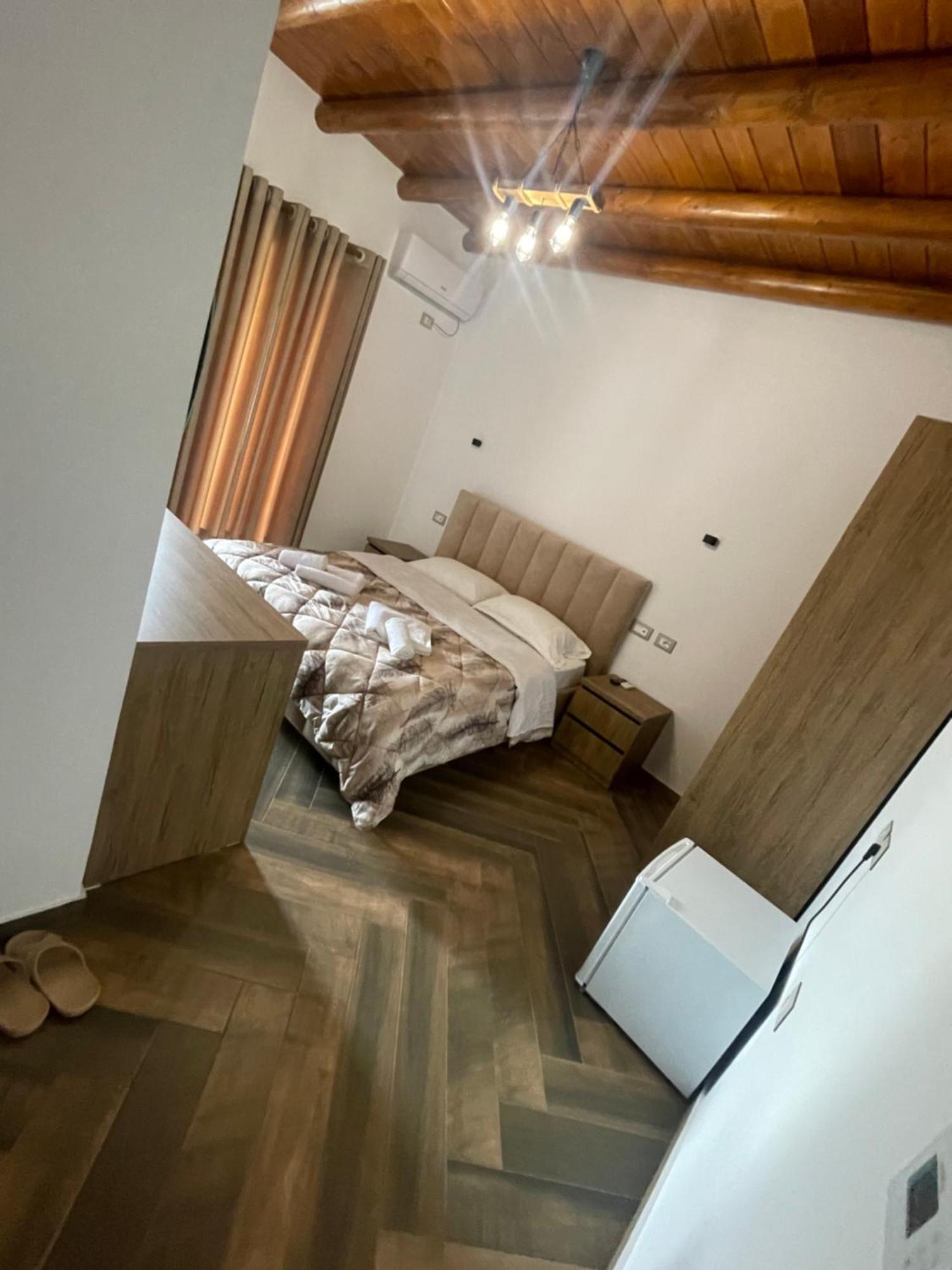 Guest House Bracaj Zhaban Buitenkant foto
