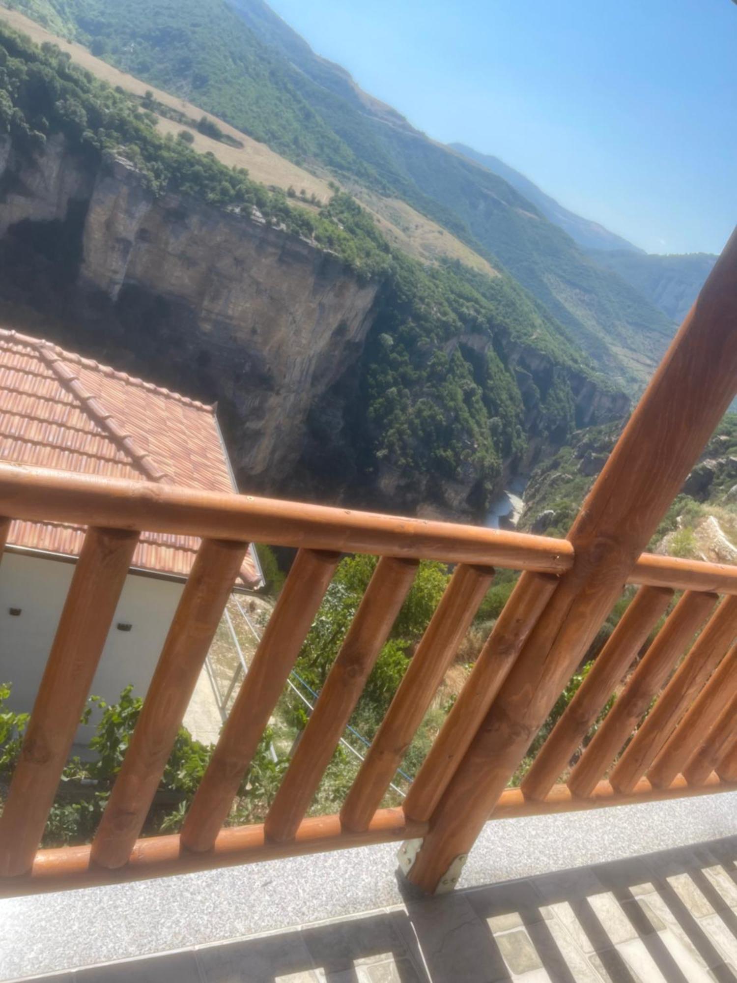 Guest House Bracaj Zhaban Buitenkant foto